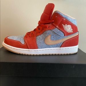 Air Jordan 1 Mid SE sneakers 10.5 Denim Red